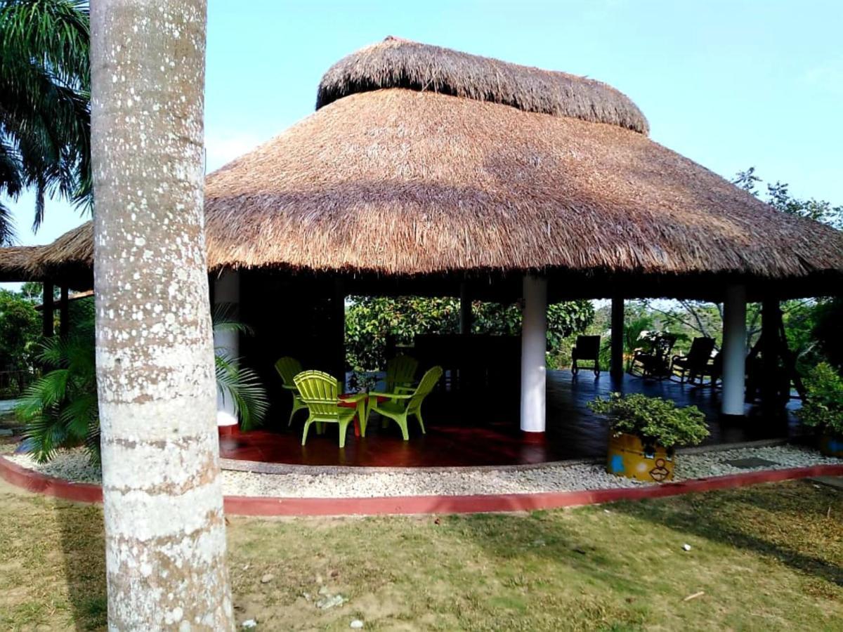 Casa Campo Emaus Caucasia Zewnętrze zdjęcie